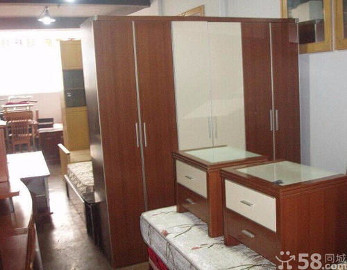 汕頭積壓家具回收服務(wù) 辦公家具與家用電器的回收價(jià)格解析